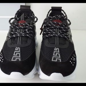 Versace chain reactions